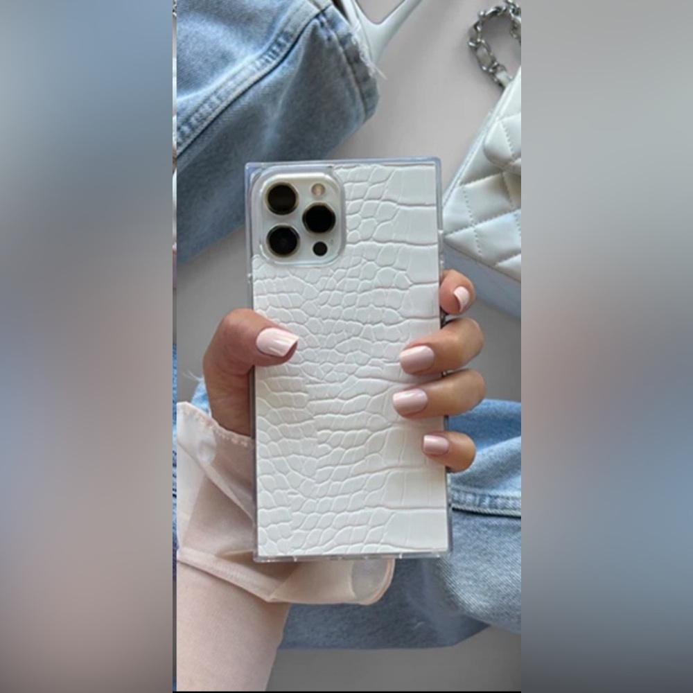 White Crocodile Pattern Phone Case